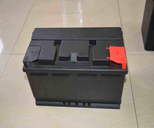 云南电池盒模具3
